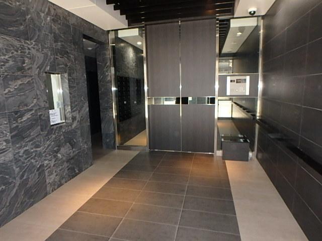 エントランス　ロビー