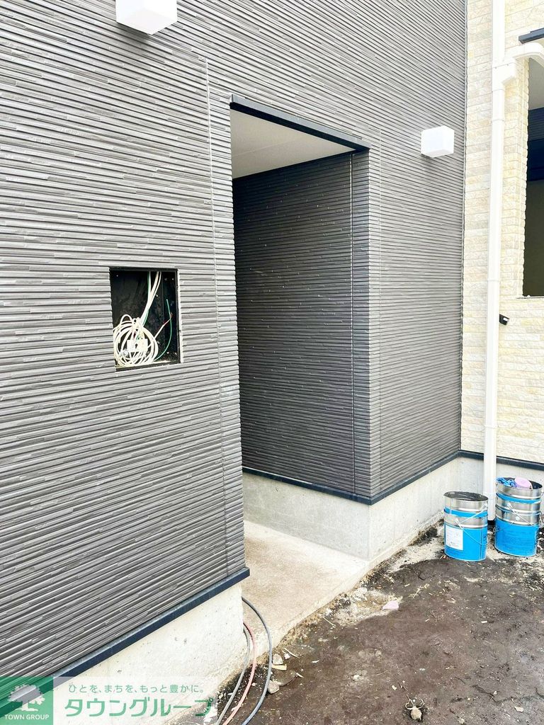 エントランス　バルコニー