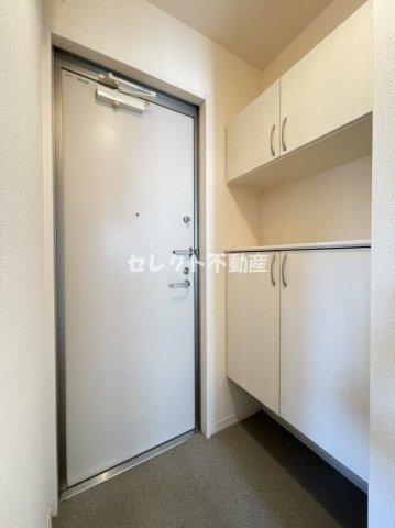 玄関　【ラ・ブリーズ】