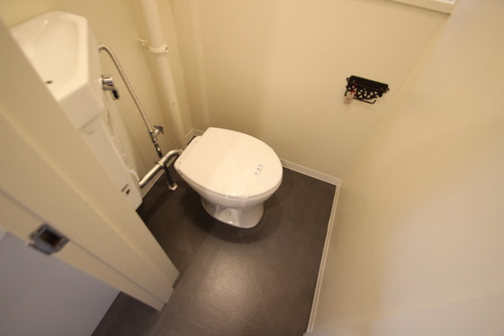 トイレ　※他部屋の写真です。