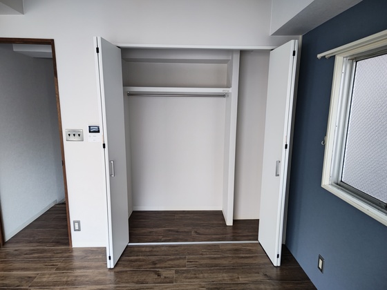 収納　※他部屋の写真です。