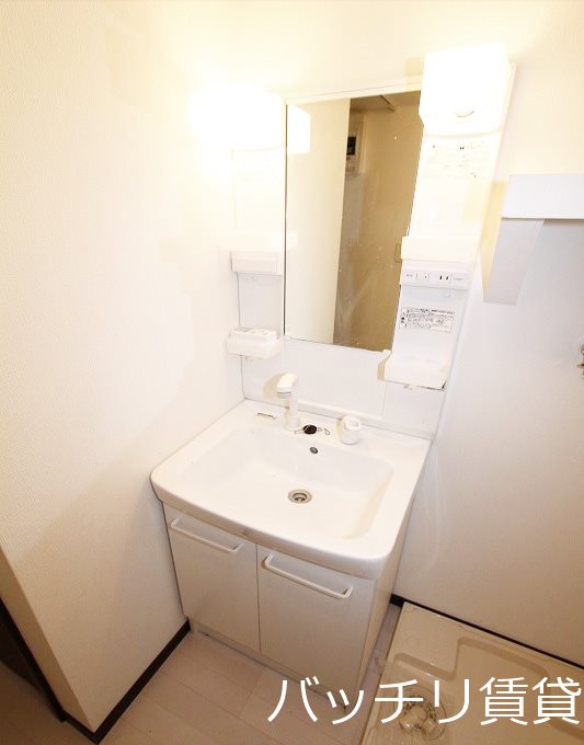 洗面設備　＊画像は別部屋の為イメージ、現状を優先致します