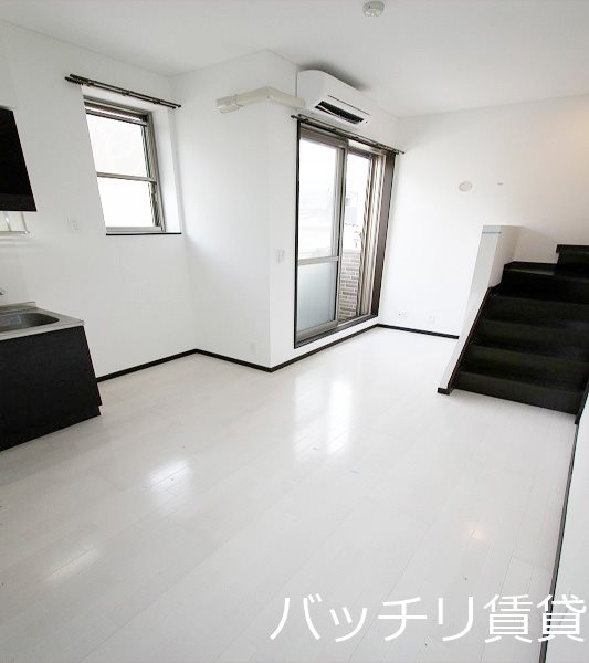 バルコニー　＊画像は別部屋の為イメージ、現状を優先致します