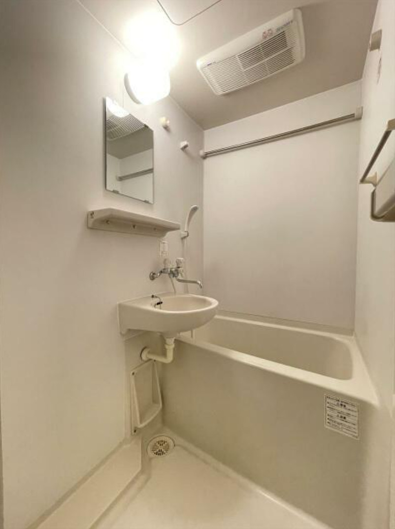 バス・シャワールーム　お風呂です