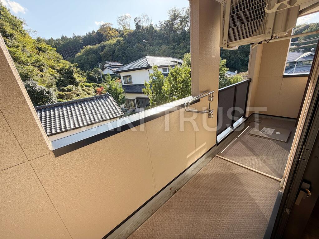 バルコニー　最上階の角部屋！日当たり良好でお洗濯ものがバッチリ乾きます☆