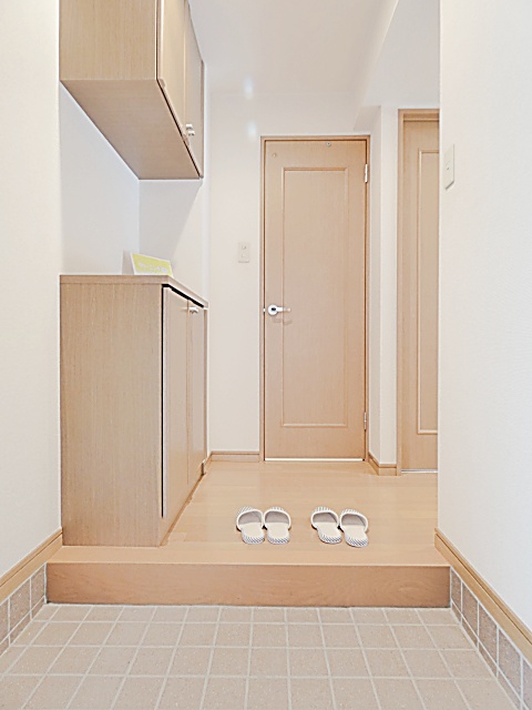 玄関　落ち着いた玄関です