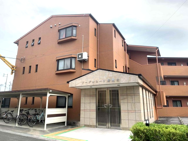 建物外観　落ち着いた雰囲気の外観です