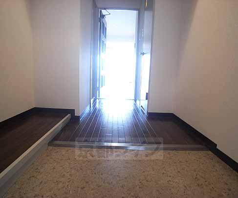 玄関　シューズボックスも置けるスペース有