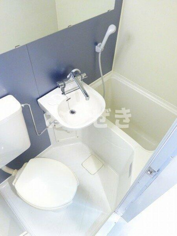 バス・シャワールーム　※同仕様参考写真