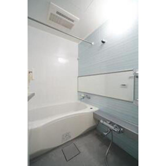 バス・シャワールーム　※写真は同タイプ住戸です。