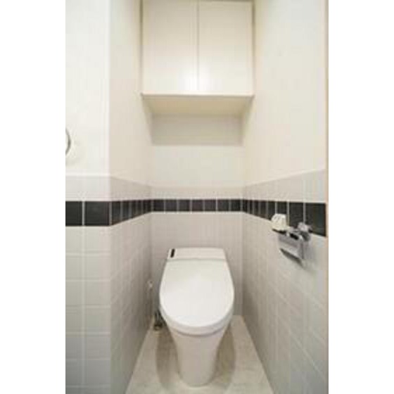 トイレ　※写真は同タイプ住戸です。