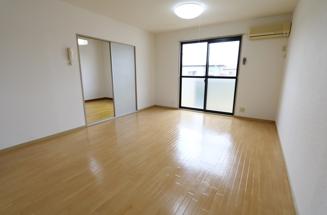 居室・リビング　南向き♪日当たり良好♪