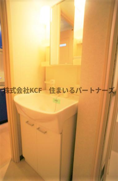 洗面設備　使いやすい洗面所です