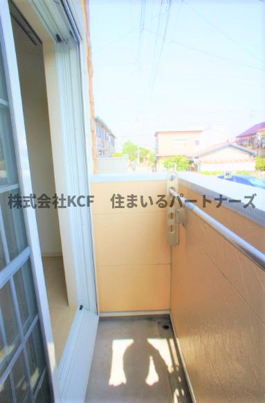 バルコニー　お洗濯にも便利なバルコニー付き