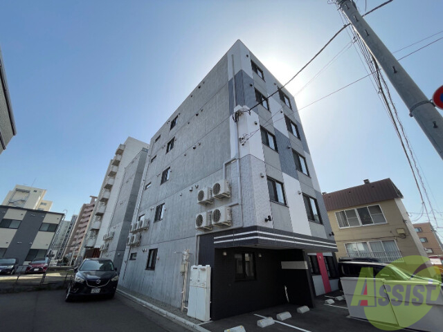 建物外観　札幌市中央区南１０条西「Ｃｏｎｓｏｌａｔｕｌｌｅ中島公園」