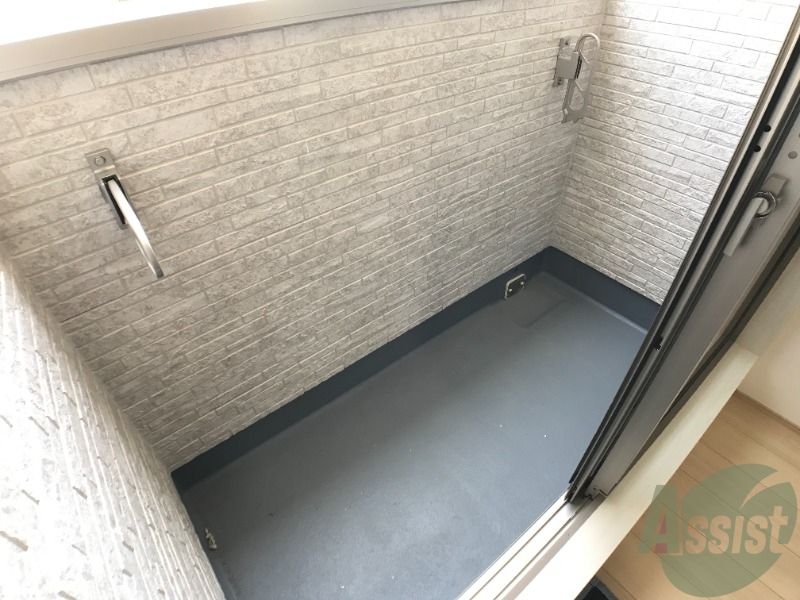 バルコニー　バルコニーがあるので洗濯物は外に干せそうですね～