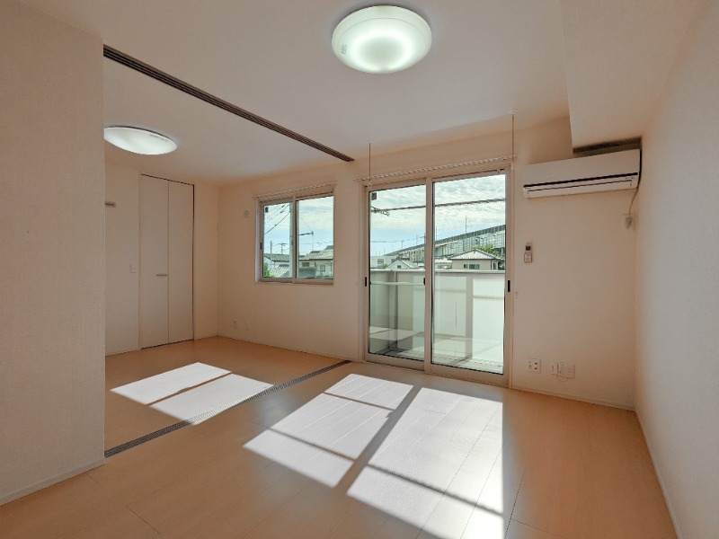 居室・リビング　図面と現状に相違がある場合には現状を優先