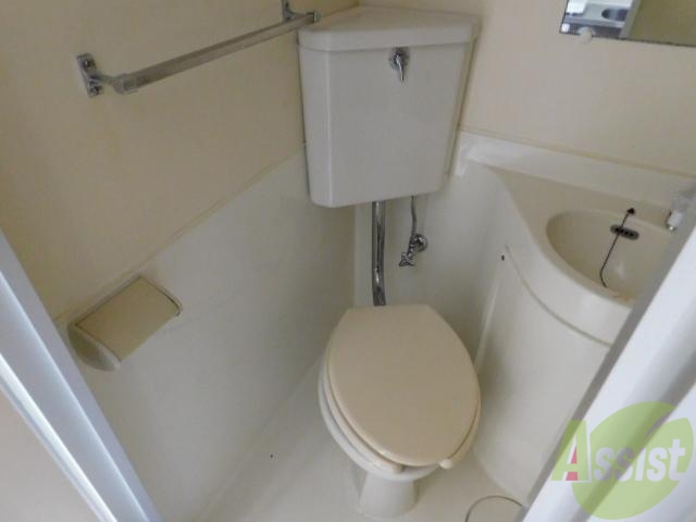 トイレ　洋式タイプです。