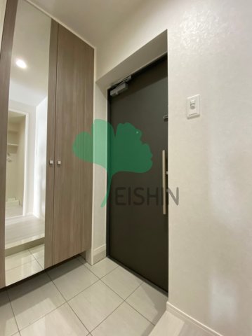 玄関　下駄箱もしっかりついてます！