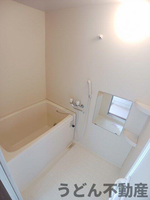 バス・シャワールーム　うどん県のお部屋探しはうどん不動産へ うどんちゃんとLINE