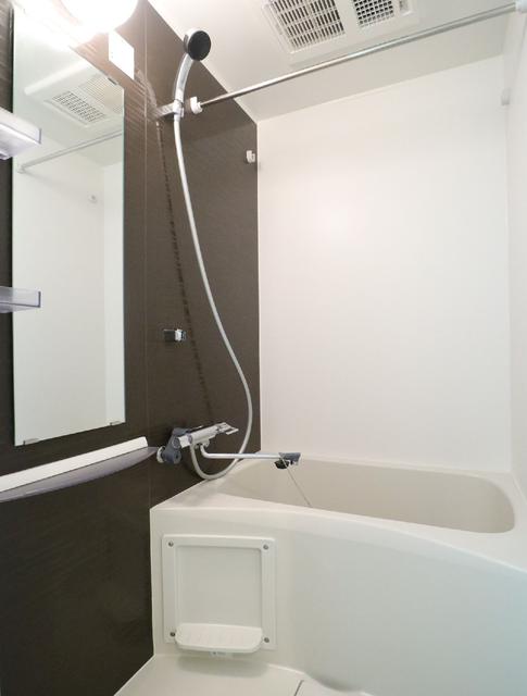 バス・シャワールーム　バス　※同物件・同仕様画像