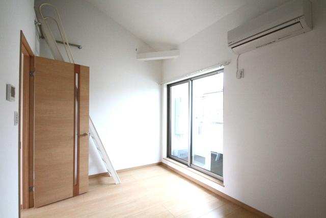 居室・リビング　居室