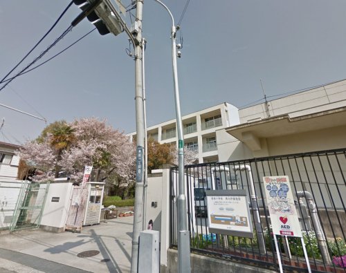 小学校　東大阪市立弥栄小学校（小学校）まで420m