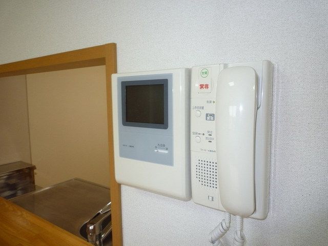 その他設備　安心のＴＶモニターフォン付きオートロック