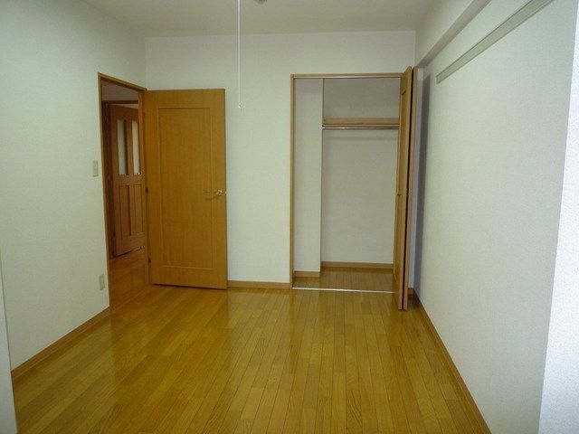 その他設備　エアコン完備洋室