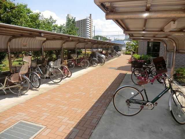 その他共有部分　敷地内屋根付駐輪場