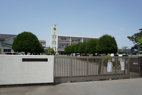 小学校　結城市立城南小学校（小学校）まで737m