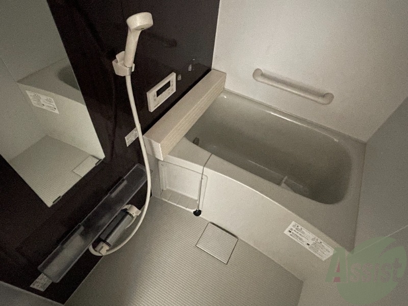 バス・シャワールーム　疲れた時はゆっくり湯船につかってみてはいかがでしょうか。