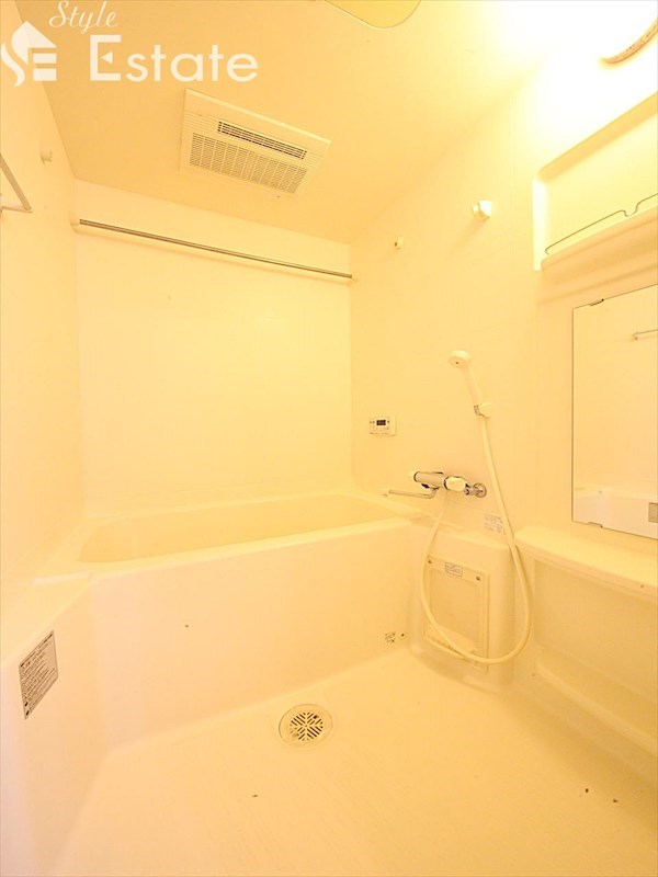 バス・シャワールーム　バスルーム