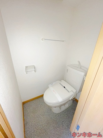 トイレ　写真は別のお部屋です。（同タイプ）