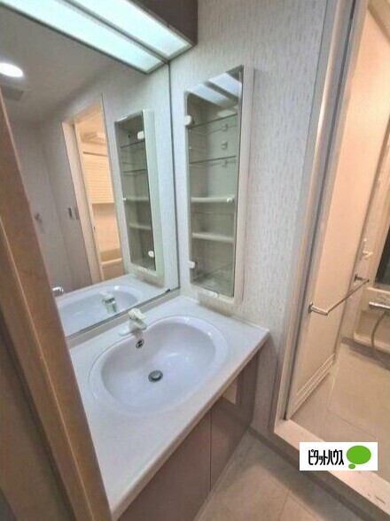 洗面設備　独立洗面台