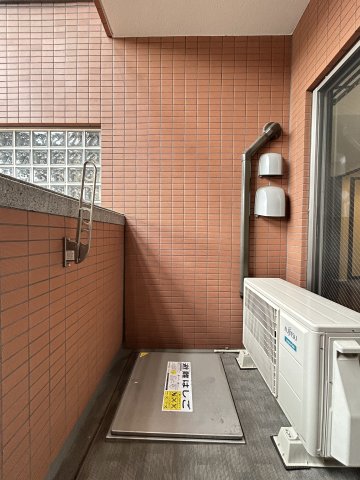 バルコニー　開放的で明るい空間を演出してくれるバルコニーです