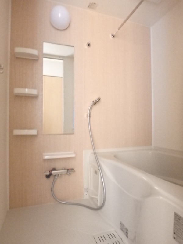 バス・シャワールーム　図面と現状に相違がある場合には現状を優先