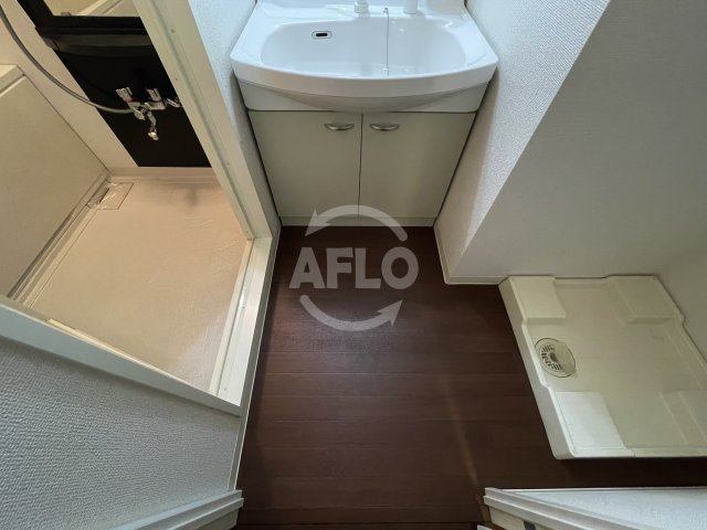 洗面設備　ランドセントラル梅田　洗面脱衣所