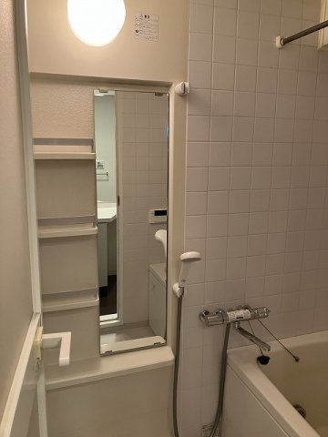 バス・シャワールーム　風呂