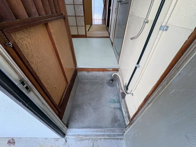 玄関　星ヶ丘荘