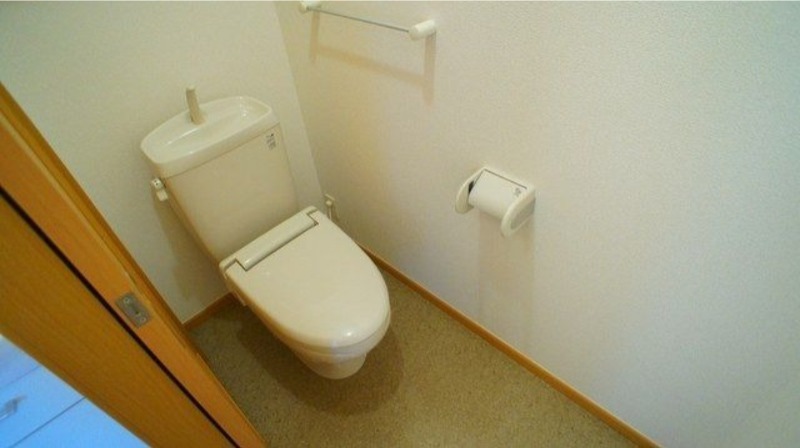 トイレ　図面と現状に相違がある場合には現状を優先