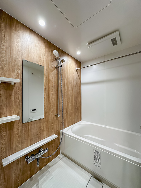 バス・シャワールーム　※写真は同タイプ住戸です。