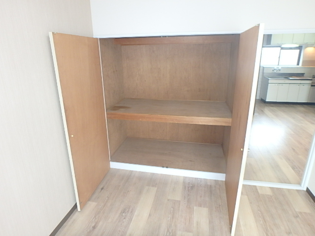 収納　わーーお、大容量の収納スペース。