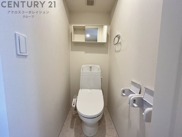 トイレ　ウォシュレット付きのトイレです♪