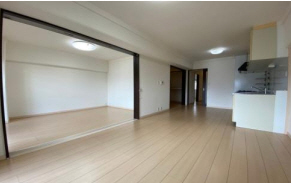 居室・リビング　この写真は同マンションの別のお部屋のものです