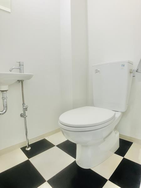 トイレ　トイレ