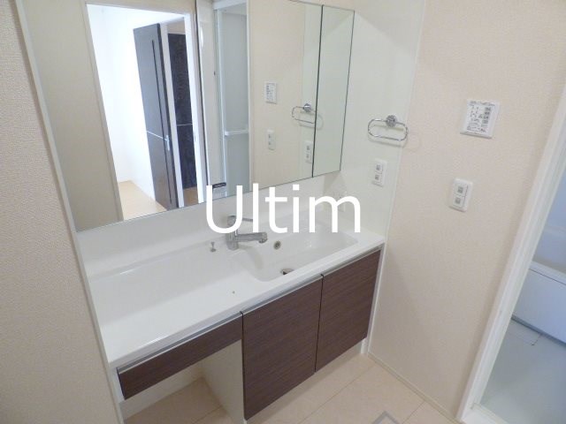 洗面設備　※別のお部屋のお写真です。御参考までに。