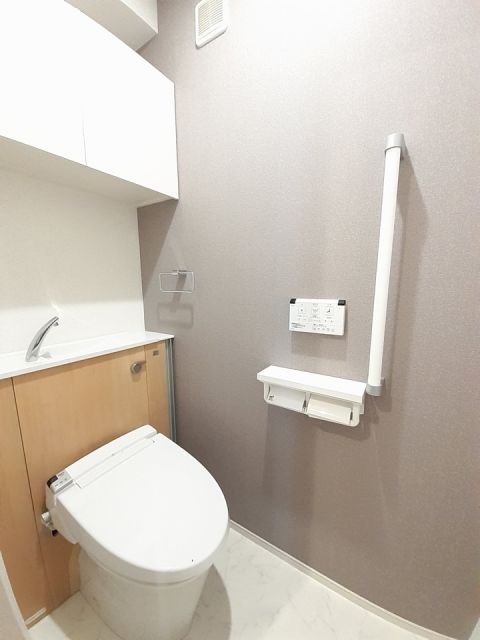 ティーリーフのトイレ写真
