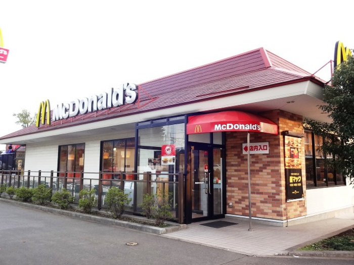飲食店　マクドナルド（飲食店）まで800m