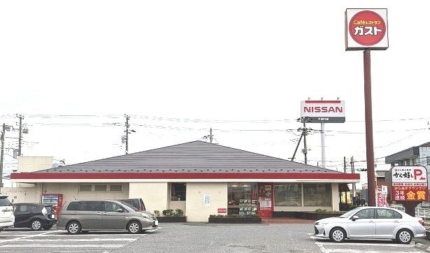 飲食店　ガスト木更津北店（飲食店）まで750m